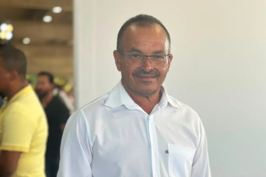 Vereador do PT e cassado por fraude. 